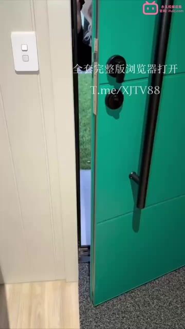 大长腿女神猫猫碎冰冰红丝做爱
